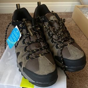 Brand new Eddie Bauer low hiker boots